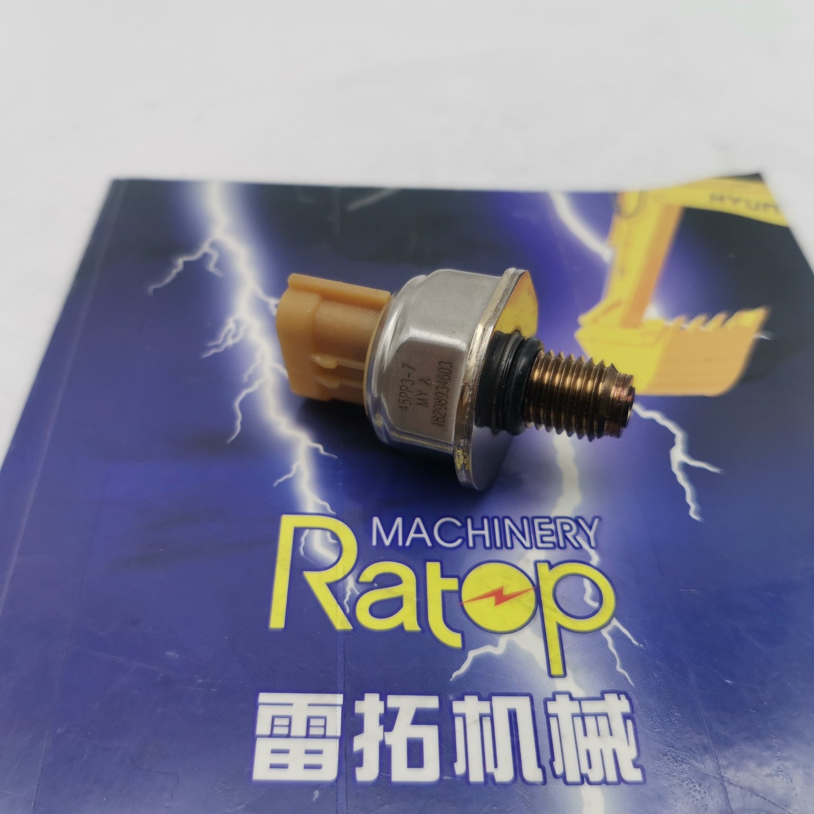 45PP3-7 45PP37 Pressure Sensor 5858760 585-8760 Common Rail Pressure Sensor For Excavator