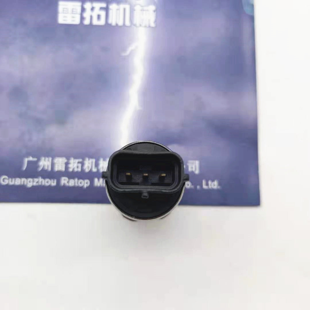 High Quality LC52S00015P1 Excavator Sensor SK200-8 SK210-8 SK250-8 High Pressure Sensor LS52S00015P1